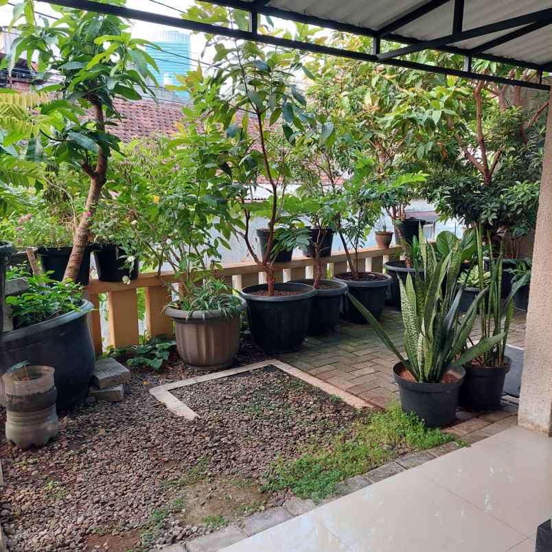 dijual kost mampang prapatan