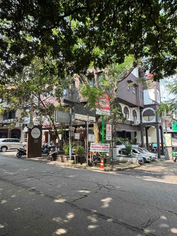 dijual murah ruko setrasari mall