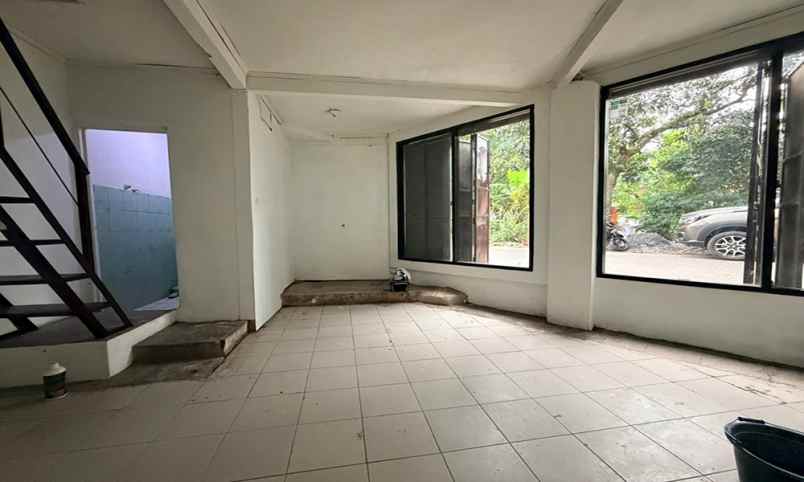 dijual ruko gudang kantor babakan surabaya