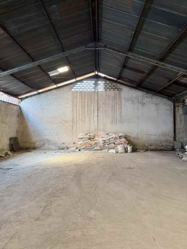 dijual ruko gudang kantor brigjen katamso