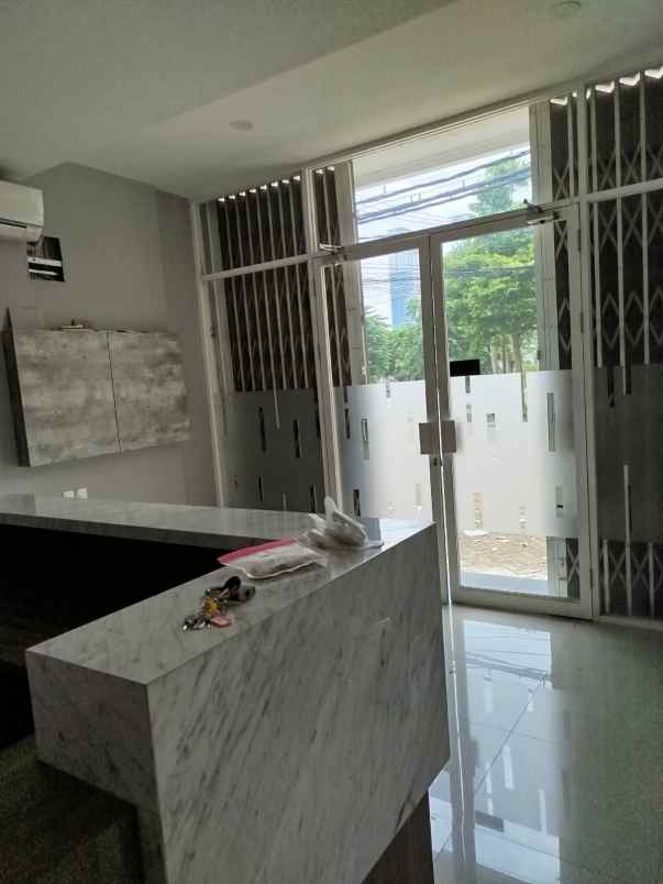 dijual ruko gudang kantor dharmahusada