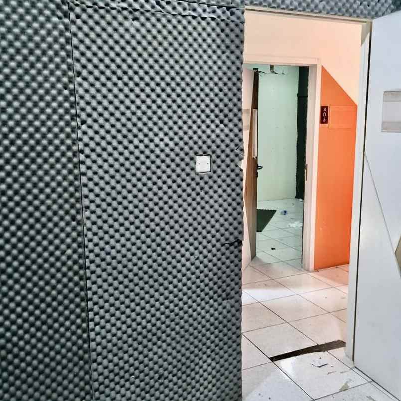 dijual ruko gudang kantor jalan boulevard hijau raya