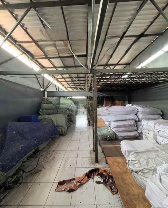 dijual ruko gudang kantor jalan kapasari