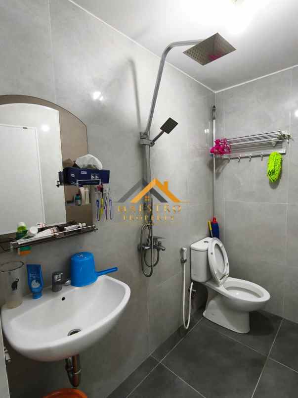 dijual ruko gudang kantor jalan karantina medan