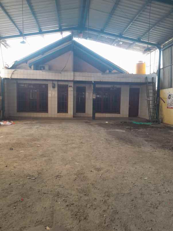 dijual ruko gudang kantor jl pahlawan revolusi aren