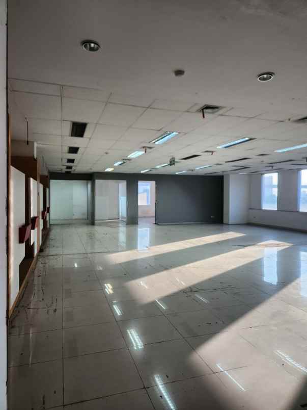 dijual ruko gudang kantor kuningan barat