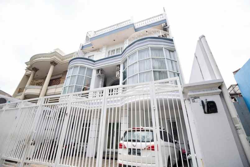 dijual ruko gudang kantor pegadungan kalideres