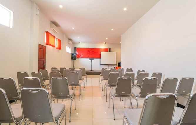 dijual ruko gudang kantor rapatmaja