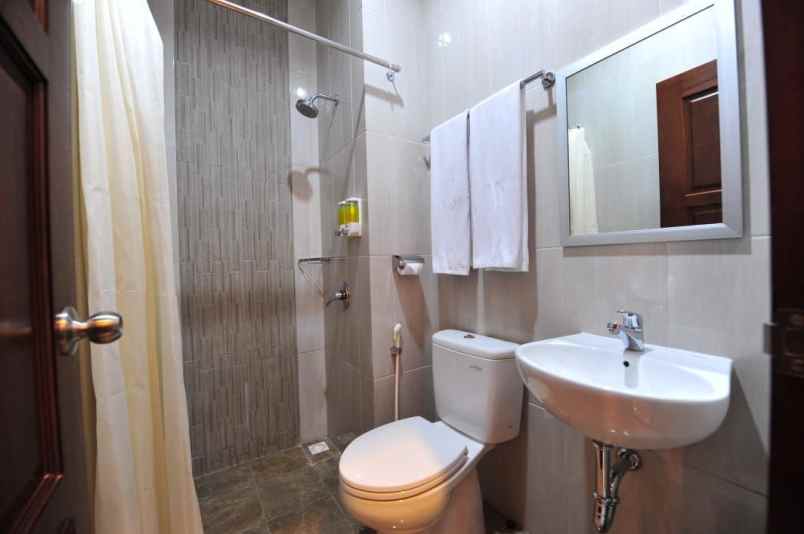 dijual ruko gudang kantor rapatmaja