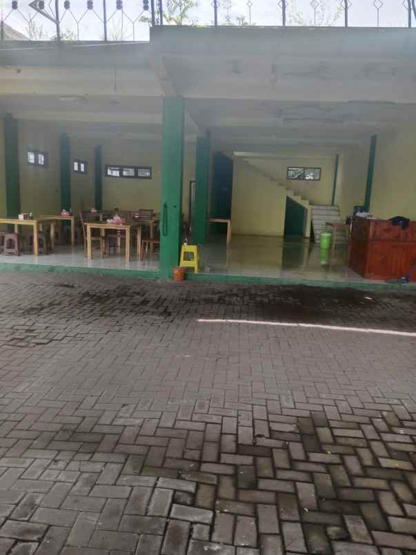 dijual ruko gudang kantor suratmo