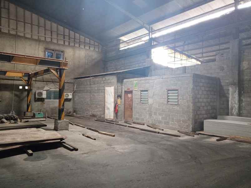 dijual ruko gudang kantor tirtomartani kec kalasan