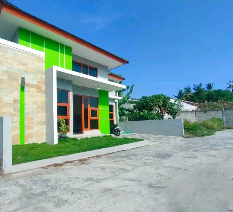 dijual rumah 1 km ke alun alun