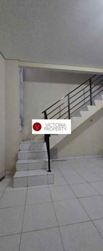 dijual rumah 2 lantai di citra gran cibubur