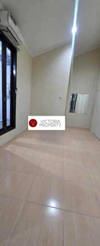 dijual rumah 2 lantai di citra gran cibubur