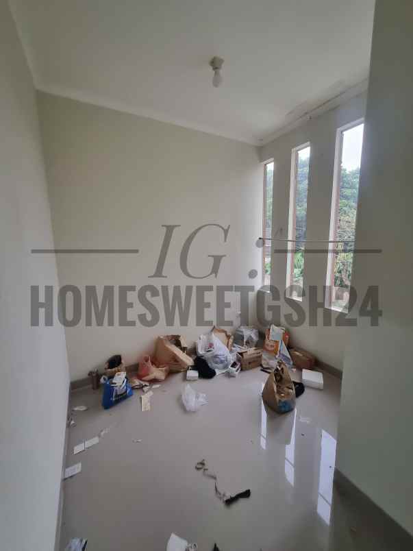 dijual rumah 2 lantai di gunung sindur