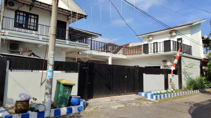 dijual rumah 2 lantai di perumahan mangliawan malang