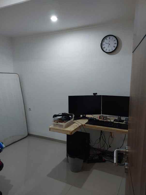 dijual rumah 2 lantai termurah dekat ke kota bandung