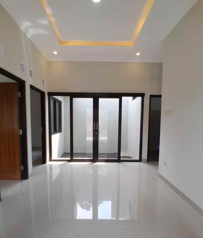 dijual rumah 300 meter jl jogja solo