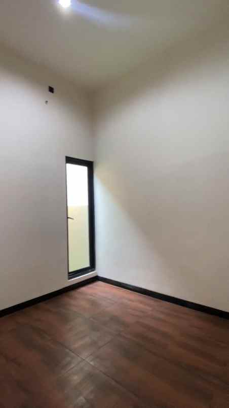 dijual rumah a yani