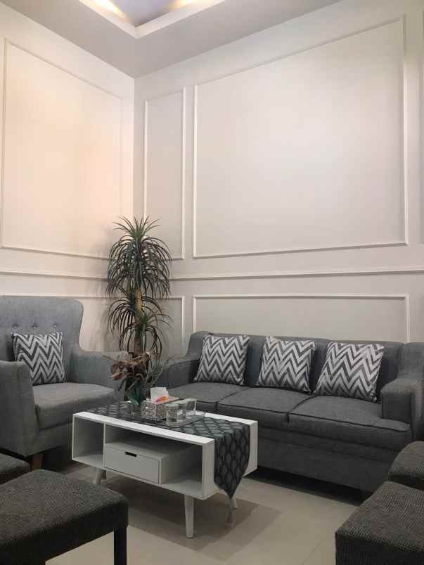 dijual rumah a yani