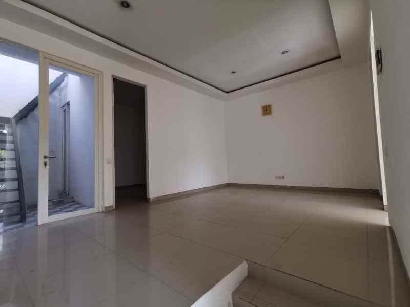 dijual rumah alam hijau citraland