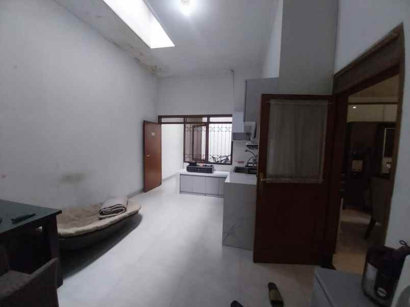 dijual rumah arcamanik endah