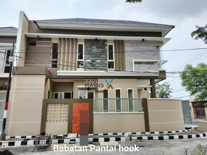 dijual rumah babatan pantai