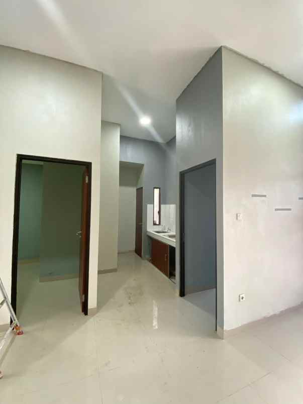 dijual rumah balandongan caringin bogor