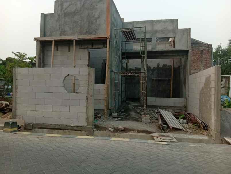dijual rumah bangetayu