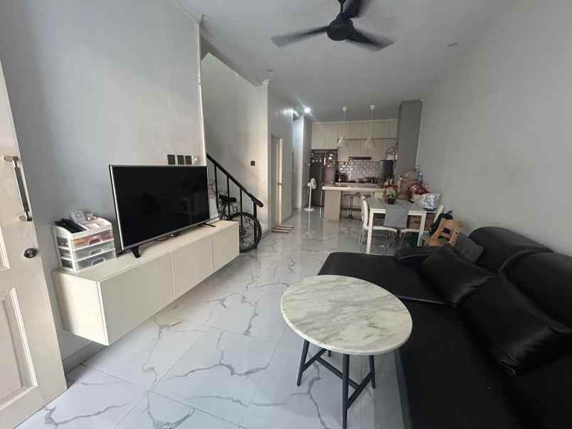 dijual rumah bangun cipta sarana bcs