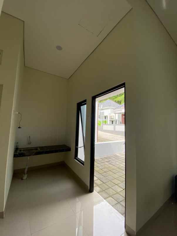 dijual rumah bangunjiwo