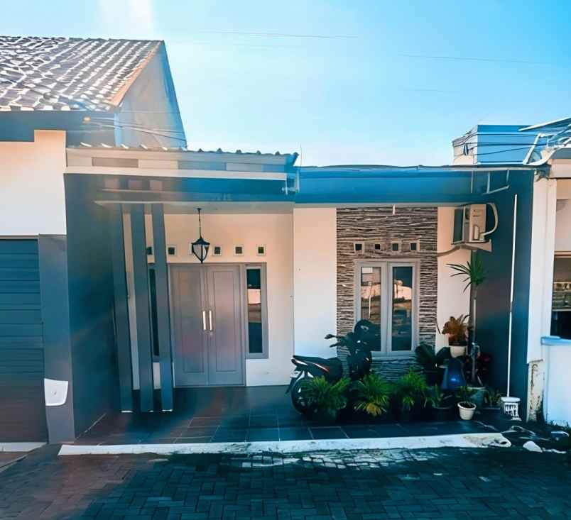 dijual rumah banyumanik