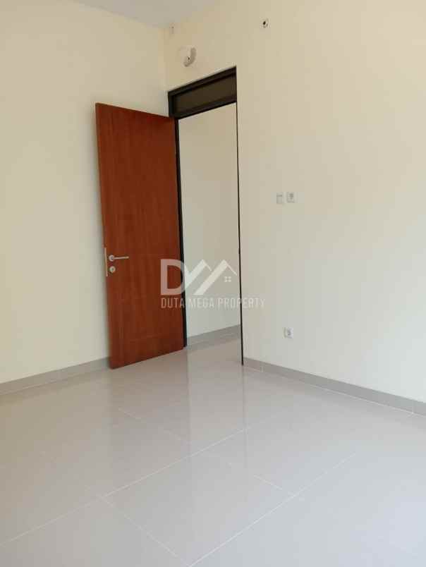 dijual rumah baru di serpong garden