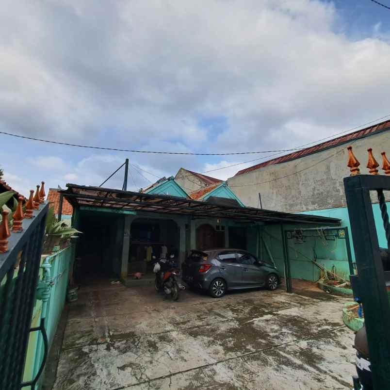 dijual rumah beji