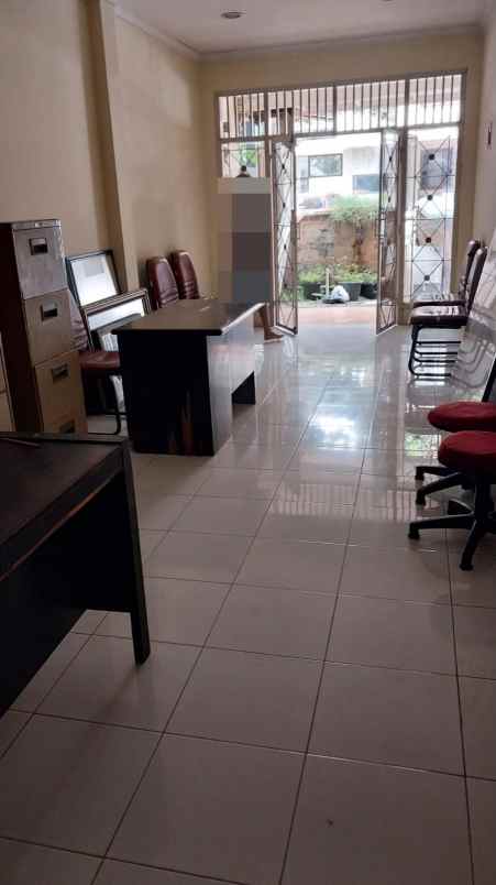dijual rumah bintaro sektor 4