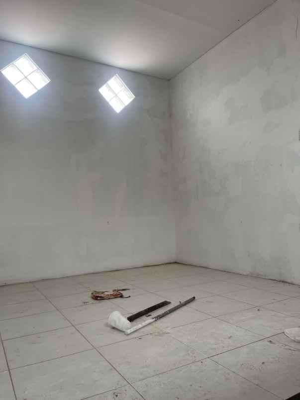 dijual rumah bumi panyawangan