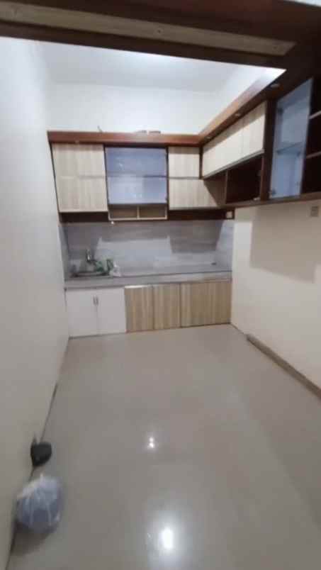 dijual rumah cibaligo cihanjuang