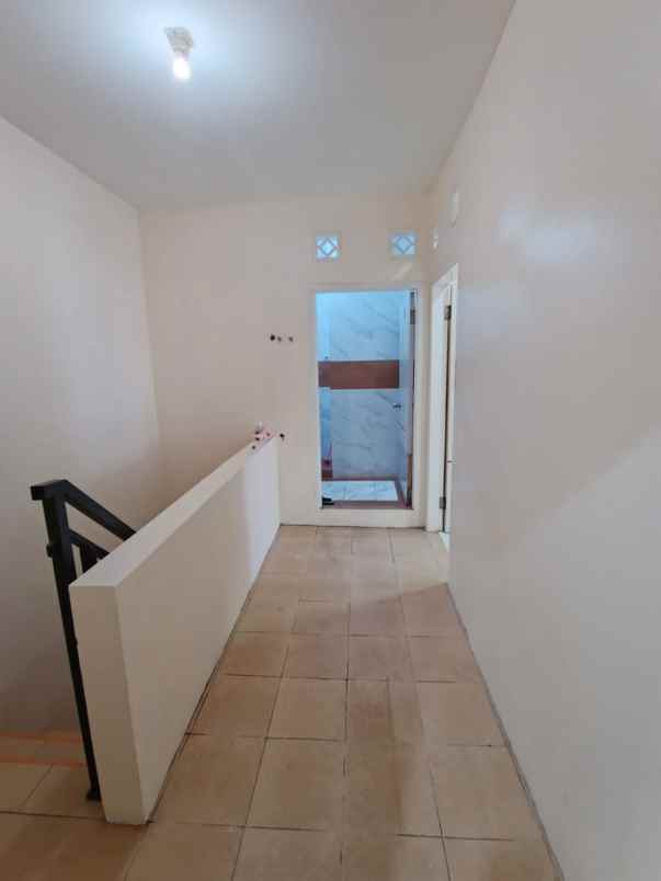 dijual rumah cibaligo cihanjuang