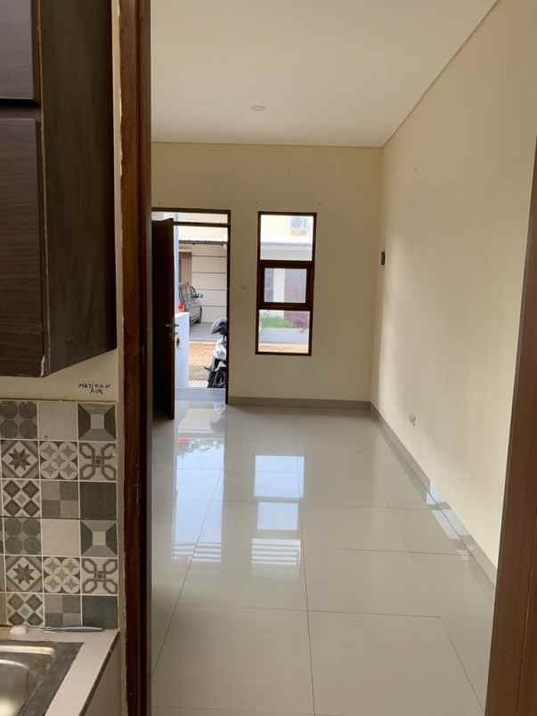 dijual rumah ciganitri