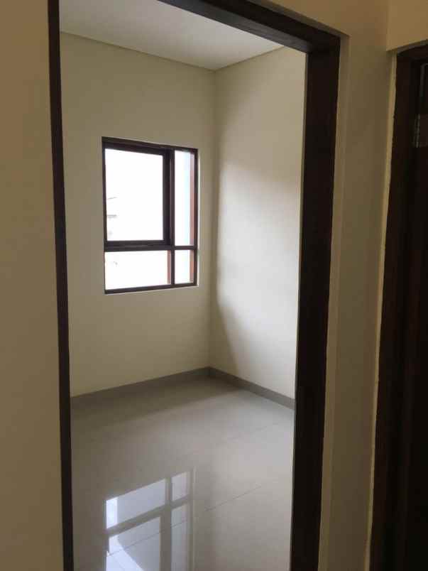 dijual rumah ciganitri