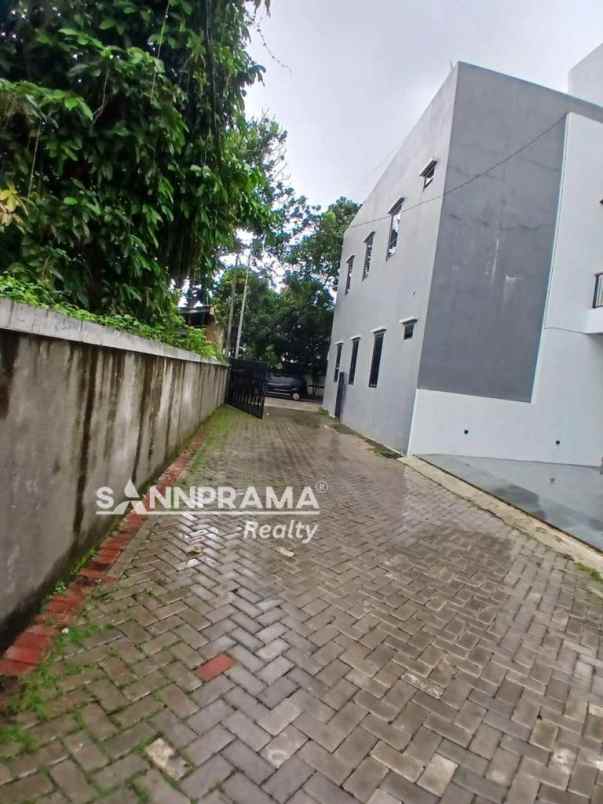 dijual rumah ciganjur
