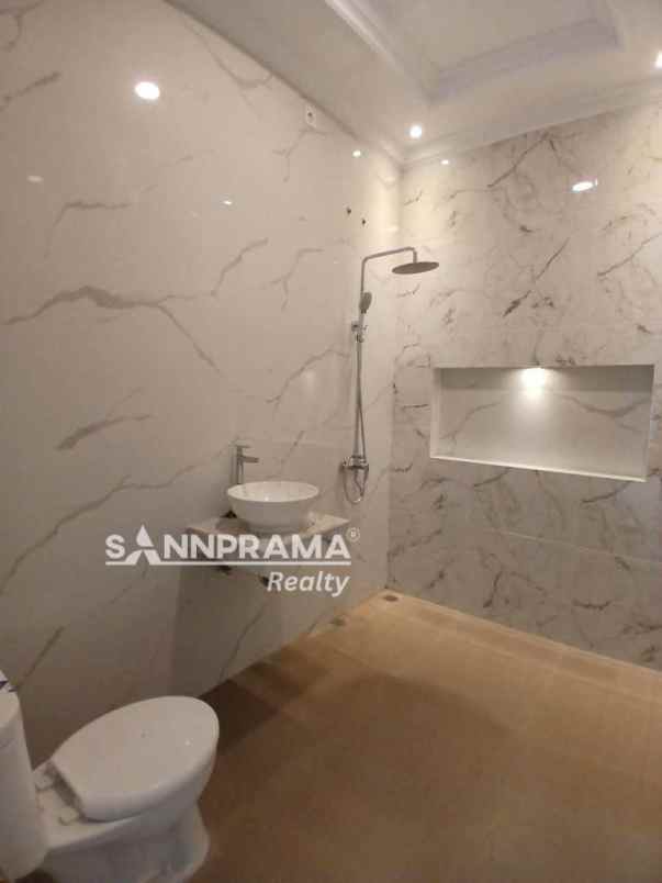 dijual rumah ciganjur