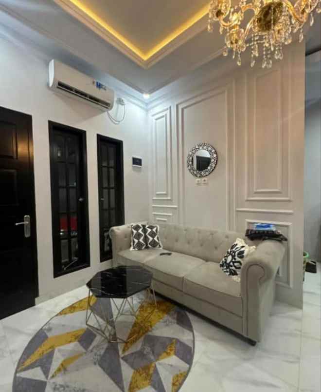 dijual rumah ciganjur