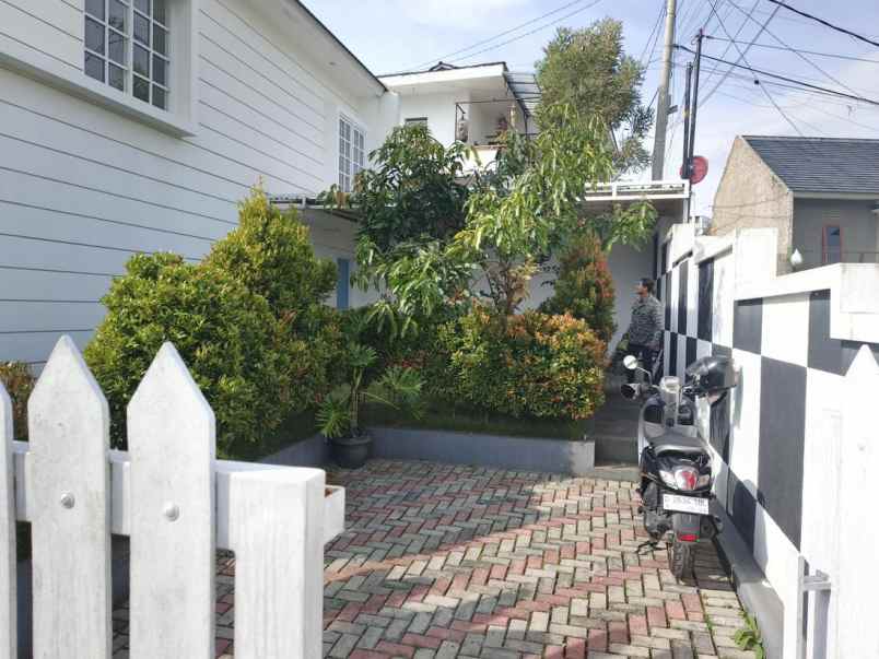 dijual rumah cihanjuang cimahi bandung