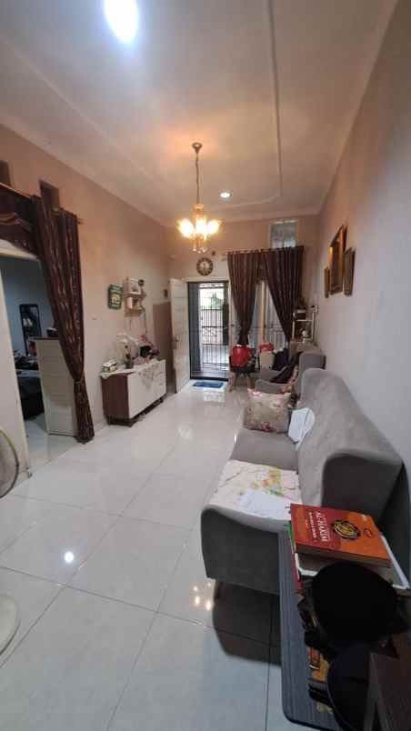 dijual rumah cikas galaxy bekasi selatan