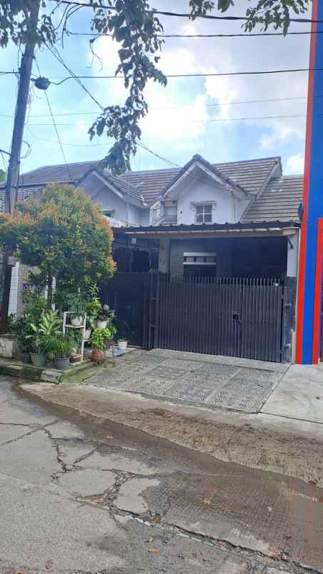 dijual rumah cikas galaxy bekasi selatan