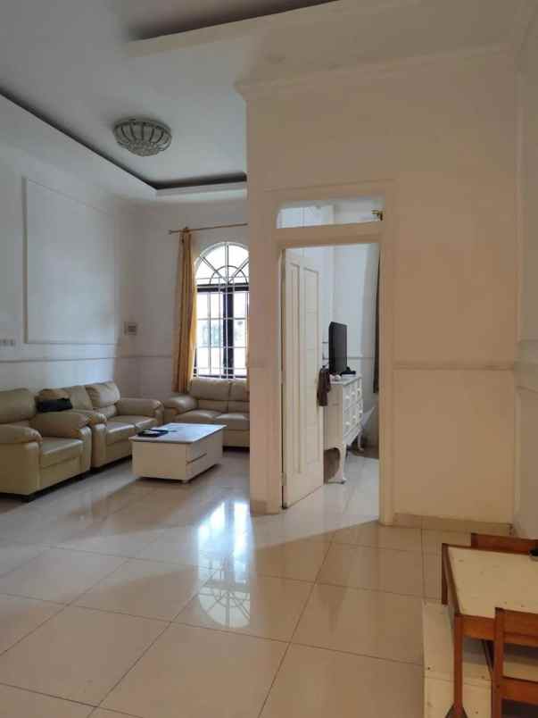dijual rumah cilandak barat