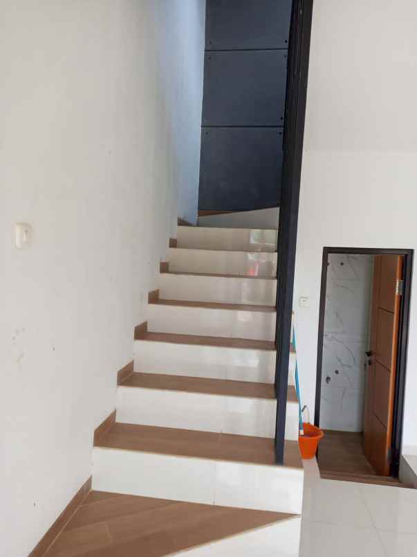 dijual rumah cilodong depok jawa barat