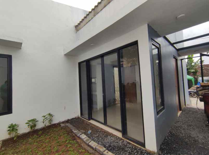 dijual rumah ciomas bogor