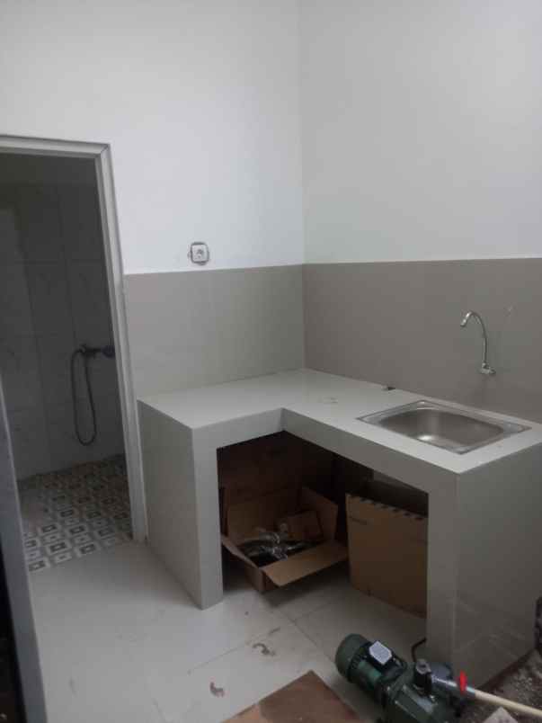 dijual rumah cipayung depok